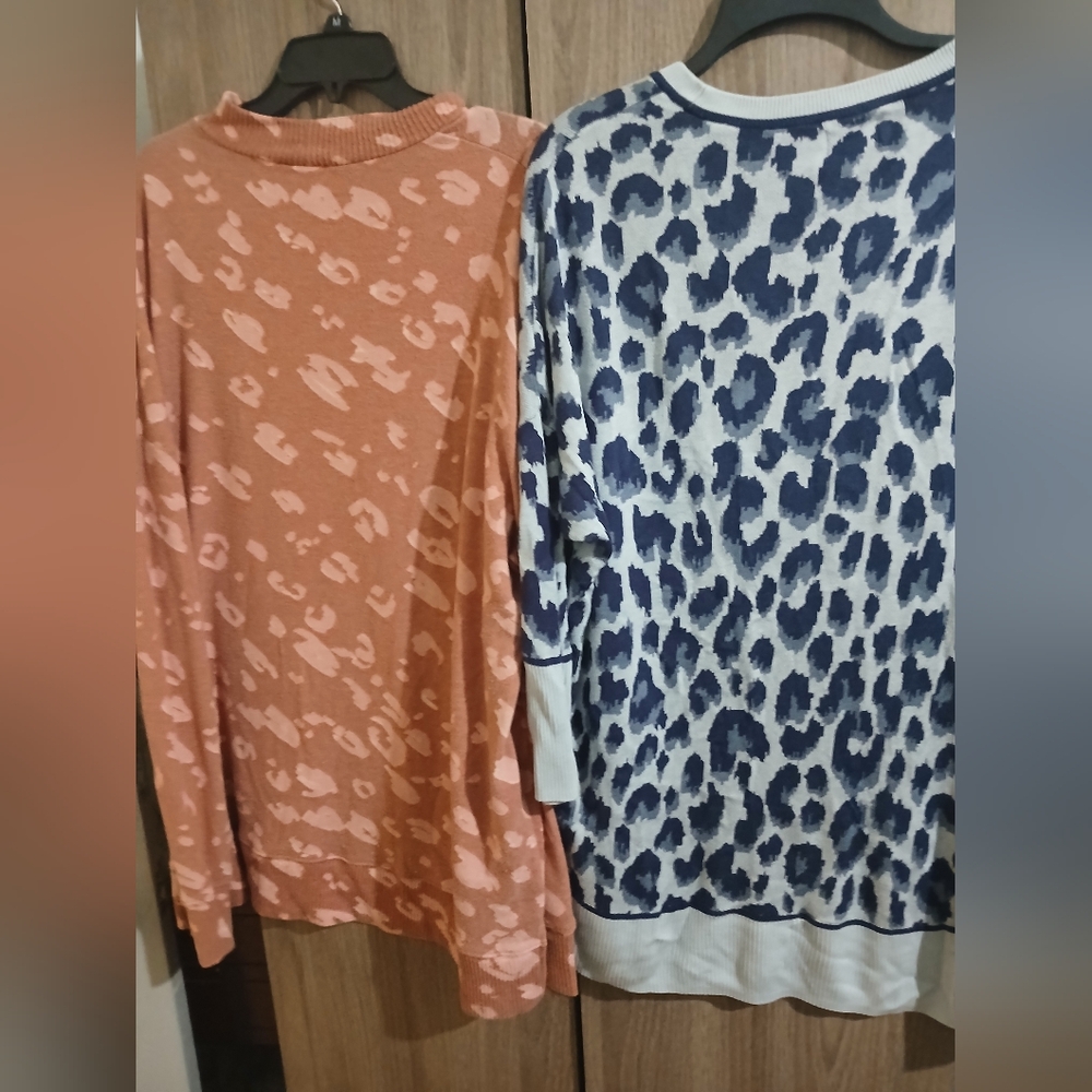 Leopard Print Sweaters in Pink and Blue #0007 - Picture 7 of 9